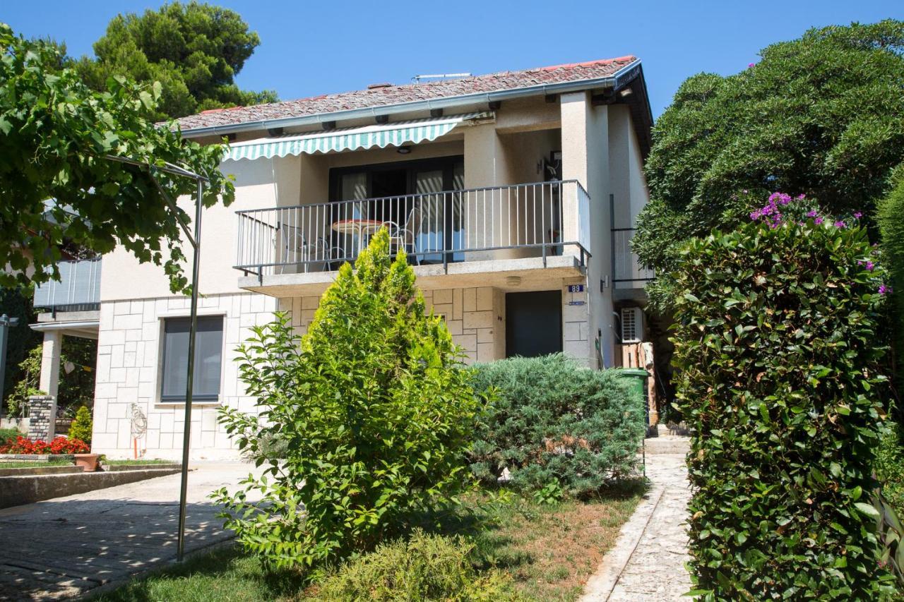 Apartmani Nena I Branko Premantura Exterior foto